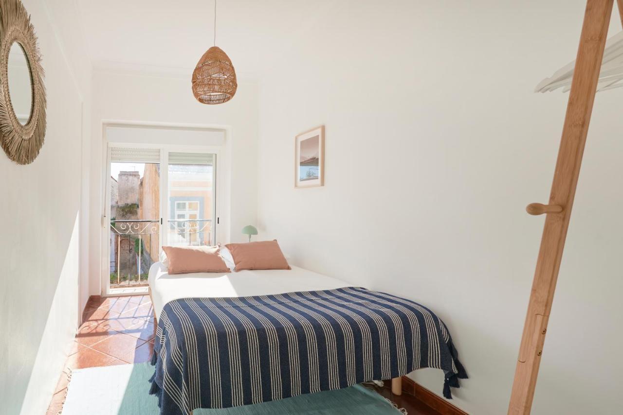Central & Sunny 2Br Apt Near Beach, By Timecooler Σετούμπαλ Εξωτερικό φωτογραφία