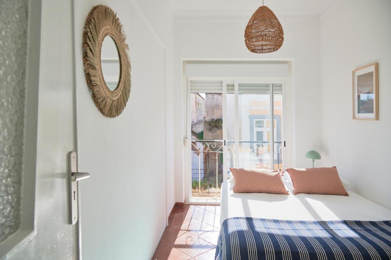 Central & Sunny 2Br Apt Near Beach, By Timecooler Σετούμπαλ Εξωτερικό φωτογραφία